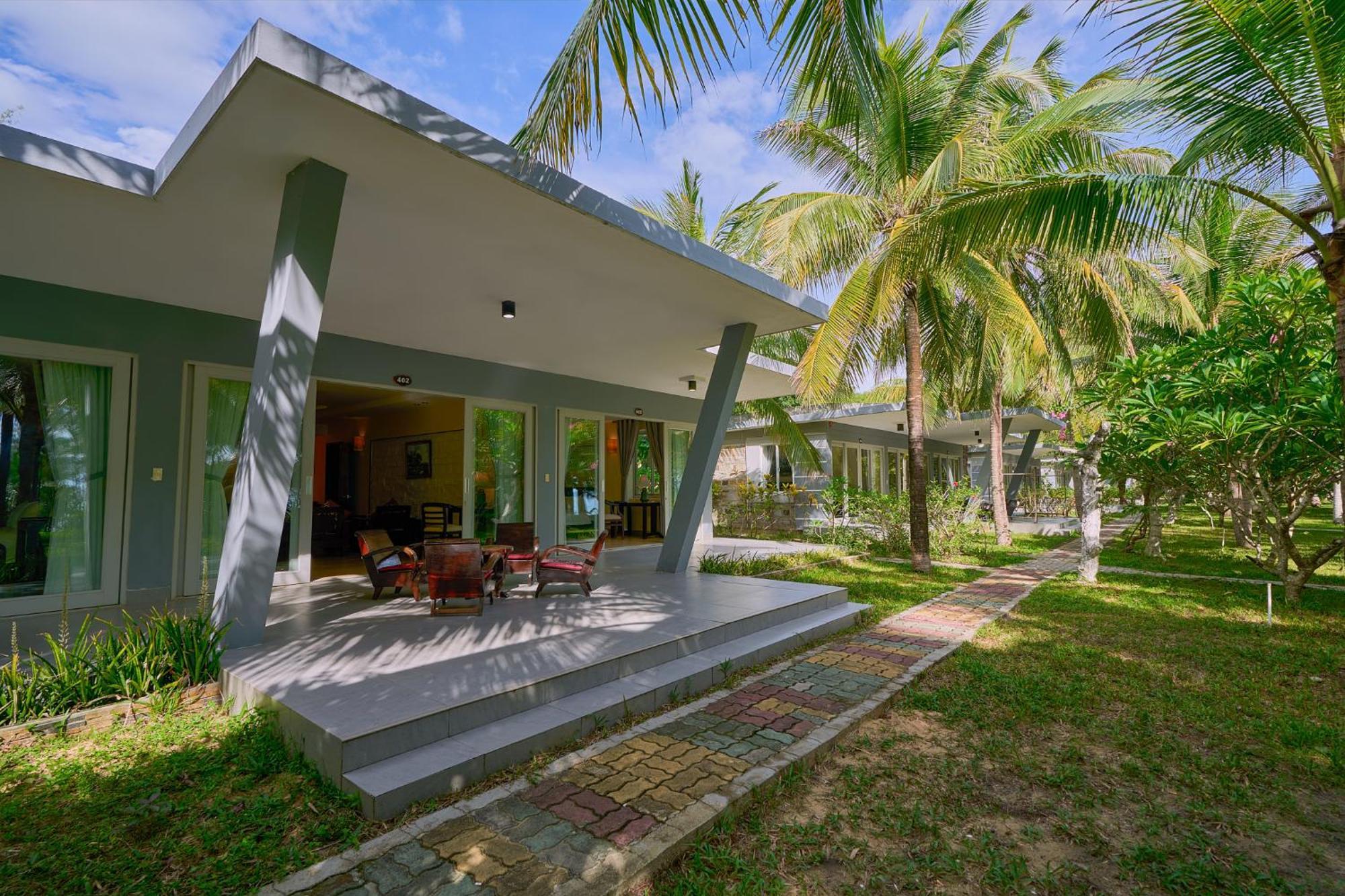 Lang Co Beach Resort Exterior photo