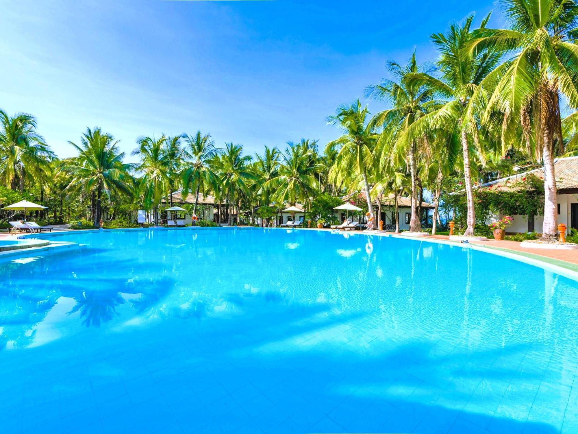 Lang Co Beach Resort Exterior photo