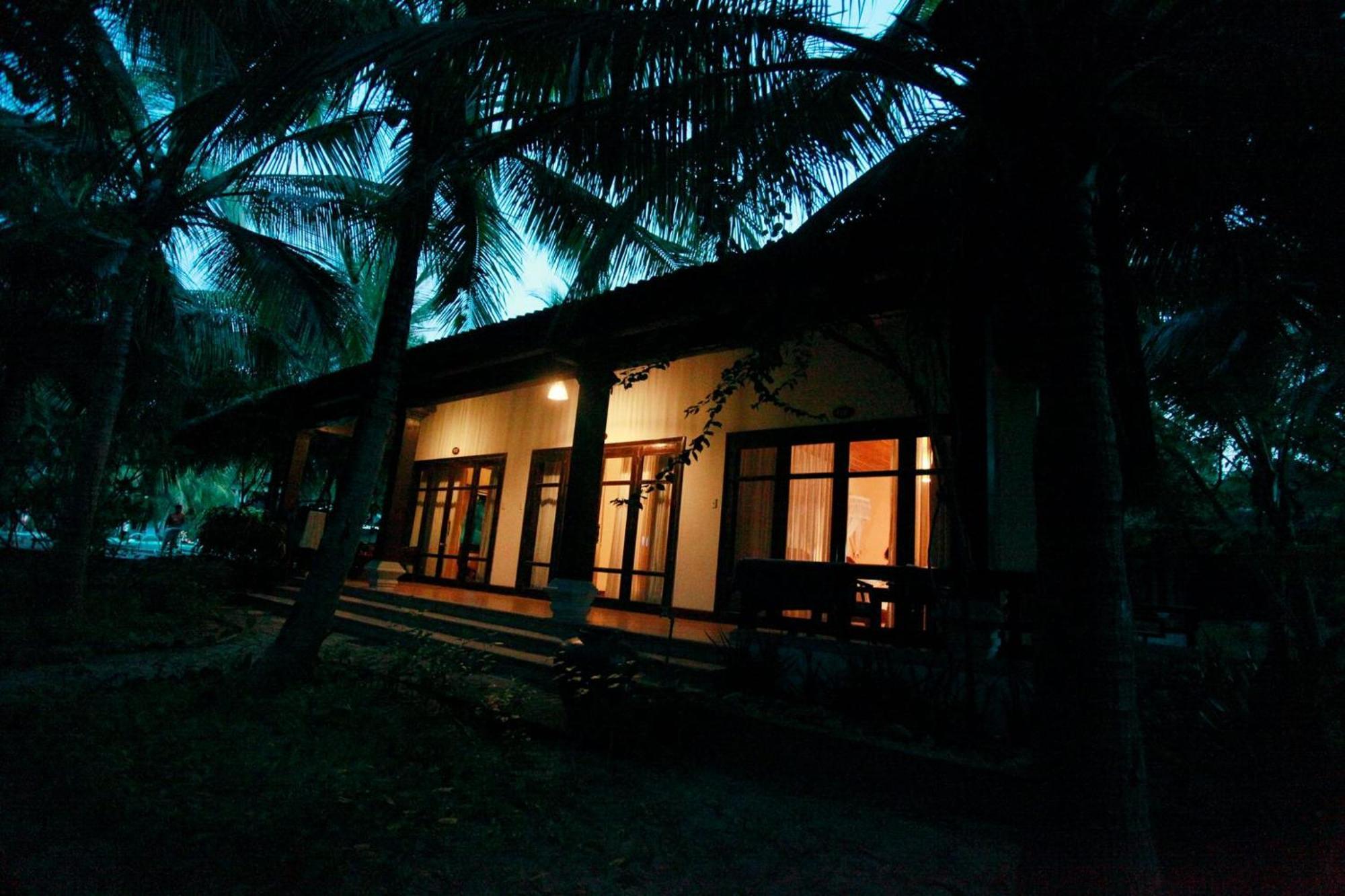 Lang Co Beach Resort Exterior photo